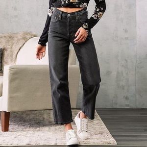 Levi’s Wellthread Ribcage Black Straight Jeans